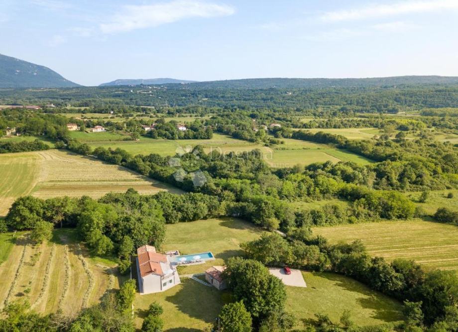 Prostrano poljoprivredno zemljište Barat /Istra