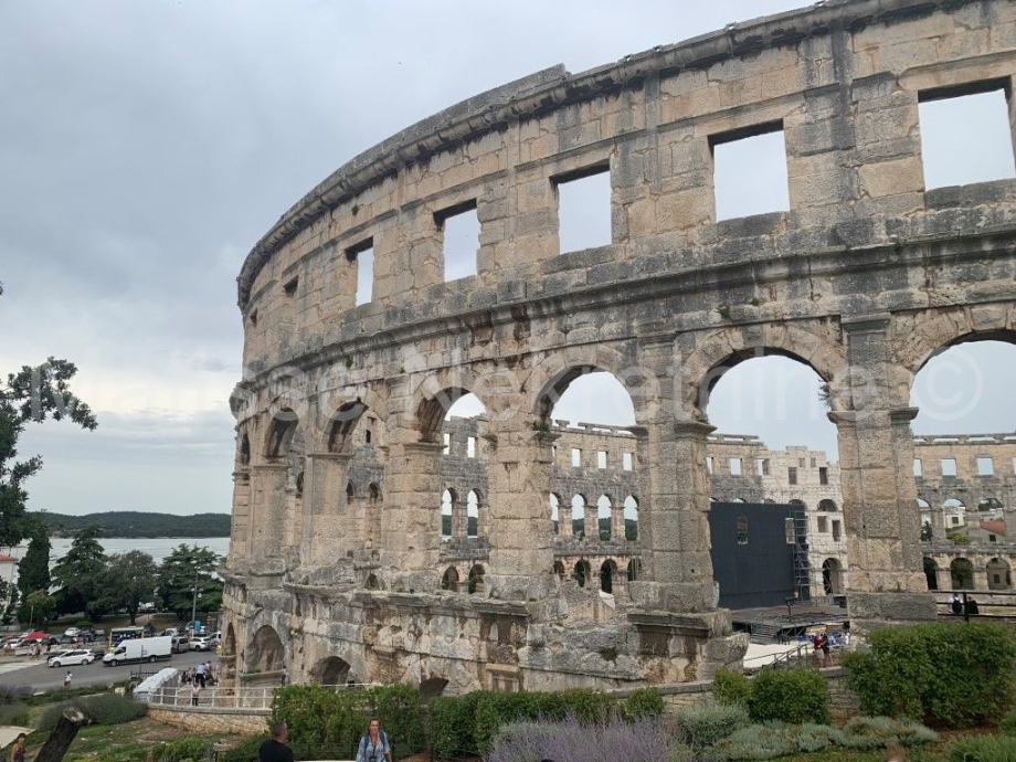 PULA CENTAR KOD ARENE (prodaja)