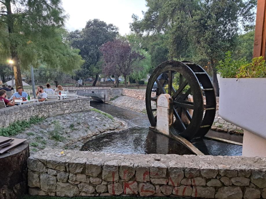 Restaurant za najam 400 m2. (iznajmljivanje)