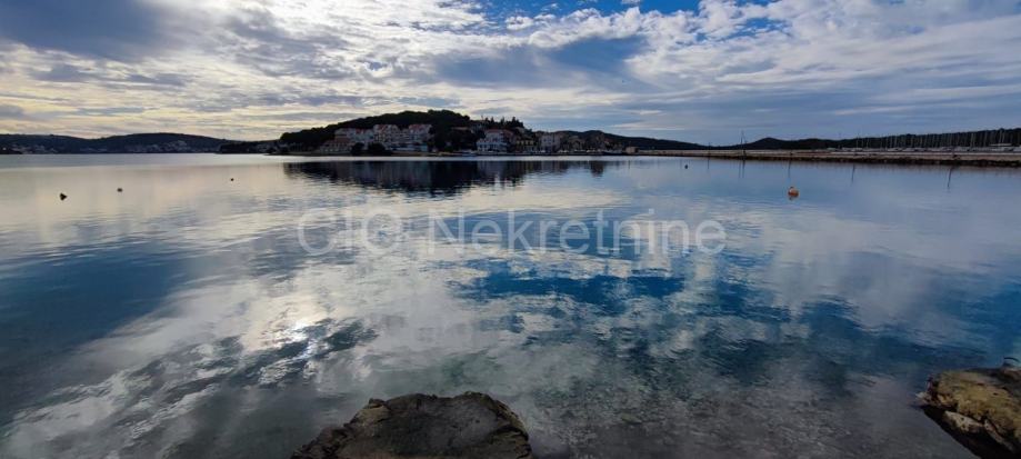 Rogoznica, kuća prvi red do mora, prodaja, jedinstvena prilika (prodaja)