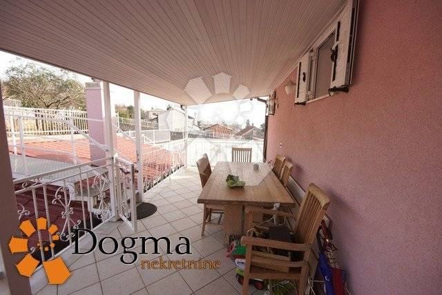 SAMOSTOJEĆA KUĆA 290 m² P+1+V.POTKROVLJE (prodaja)