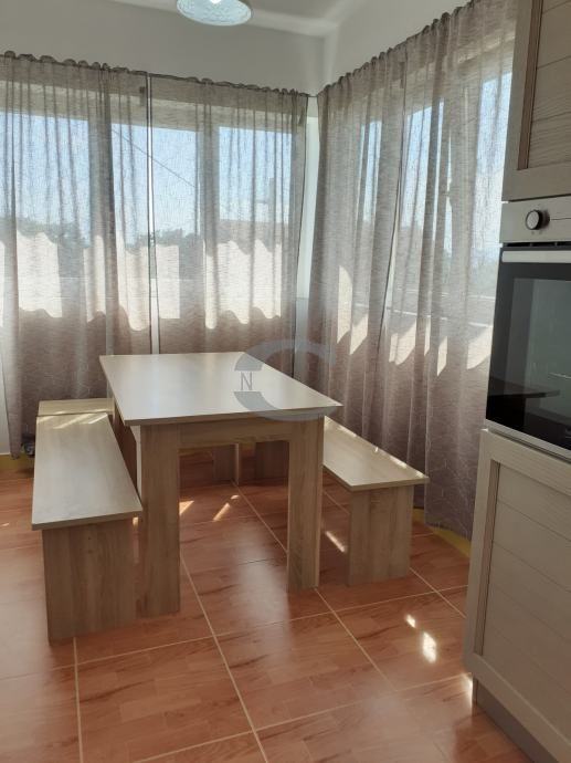 STAN, KRALJEVICA, 3SKL, 130 M2, 300€ PO OSOBI (iznajmljivanje)