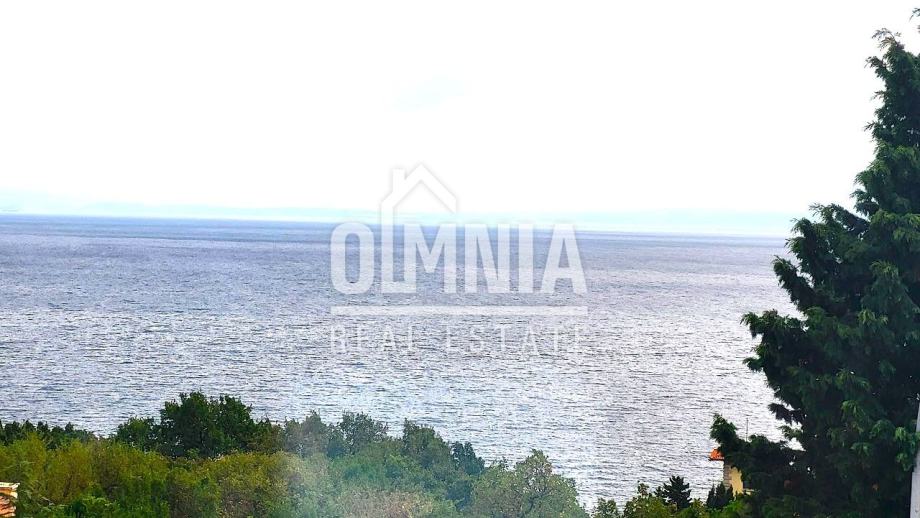 Stan Opatija pogled na more 58.4m2 + parking 240 000 EUR (prodaja)