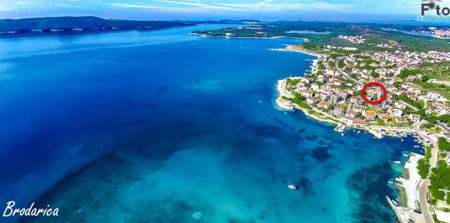 Prodaja ili zamjena Brodarica (Šibenik), top lokacija, ČITAJ OGLAS (prodaja)