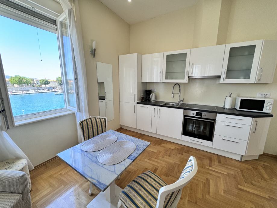 Stan: Zadar, 106.20 m2 ( tri studio apartmana) (prodaja)