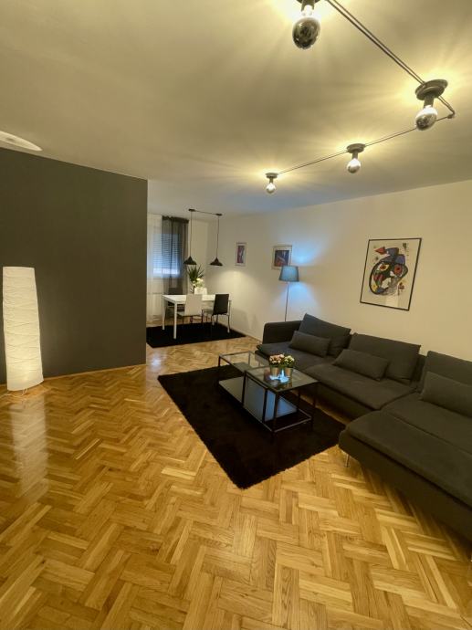 Bleiweisova ulica - newly renovated 2-bedroom flat 45m2 (iznajmljivanje)