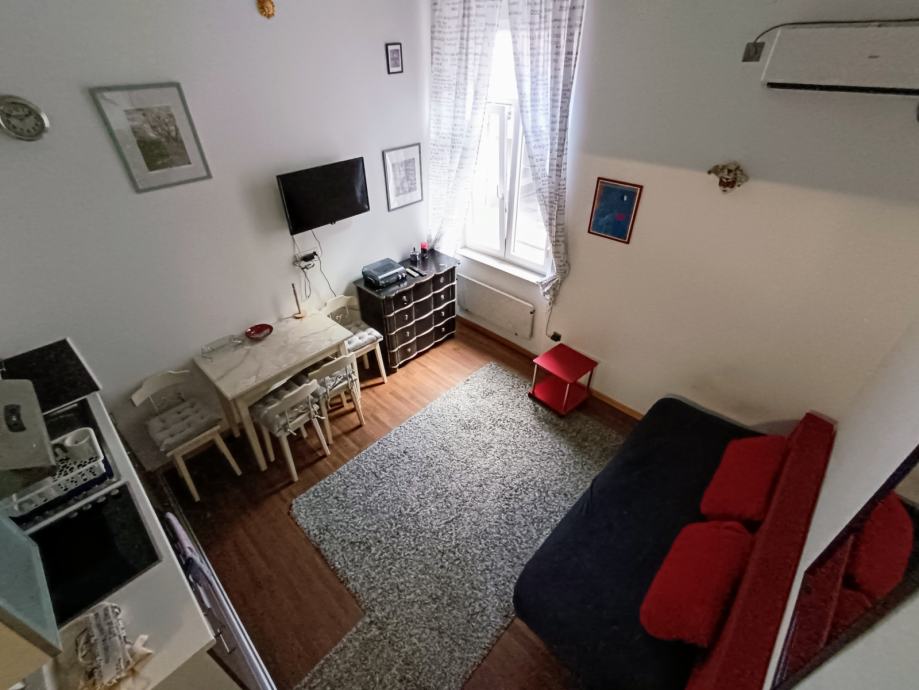 Stan: Zagreb (Donji grad), 22.00 m2 (iznajmljivanje / for rent) (iznajmljivanje)