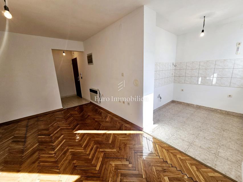 Studio apartman u gradu Krku - top lokacija! (prodaja)