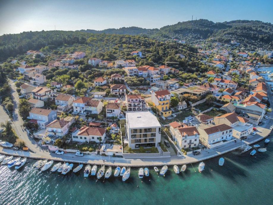 Vela Luka, Apartman prvi red do mora 152 m2