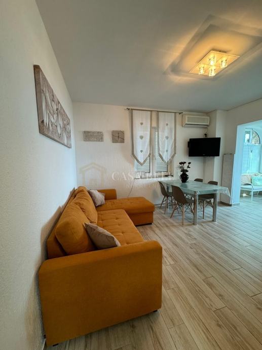 Novi Vinodolski, Bribirska Obala - apartman 36m2, prvi red do mora! (prodaja)