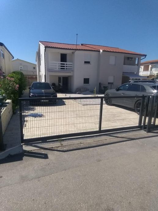 Vir, Bobovik, trosoban apartman, 90m2