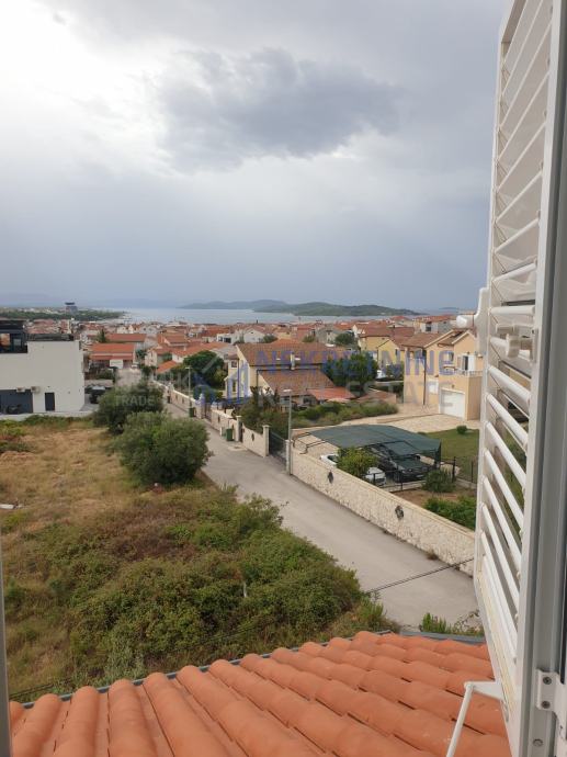 Vodice Manji Stan Sa Dvije Spava E Sobe I Otvorenim Pogledom