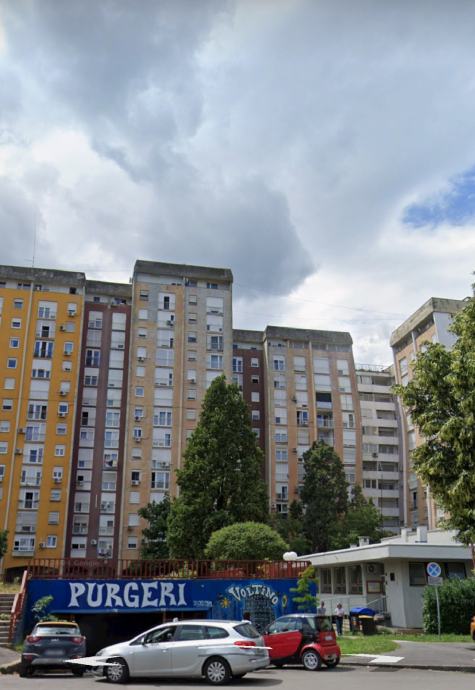 Voltino, četverosoban stan, 76 m2, za kompletnu renovaciju (prodaja)