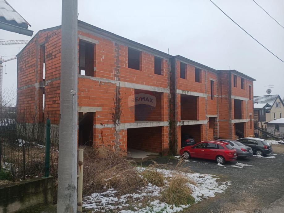 Novi Zagreb, roh bau kuća 250 m2 (prodaja)