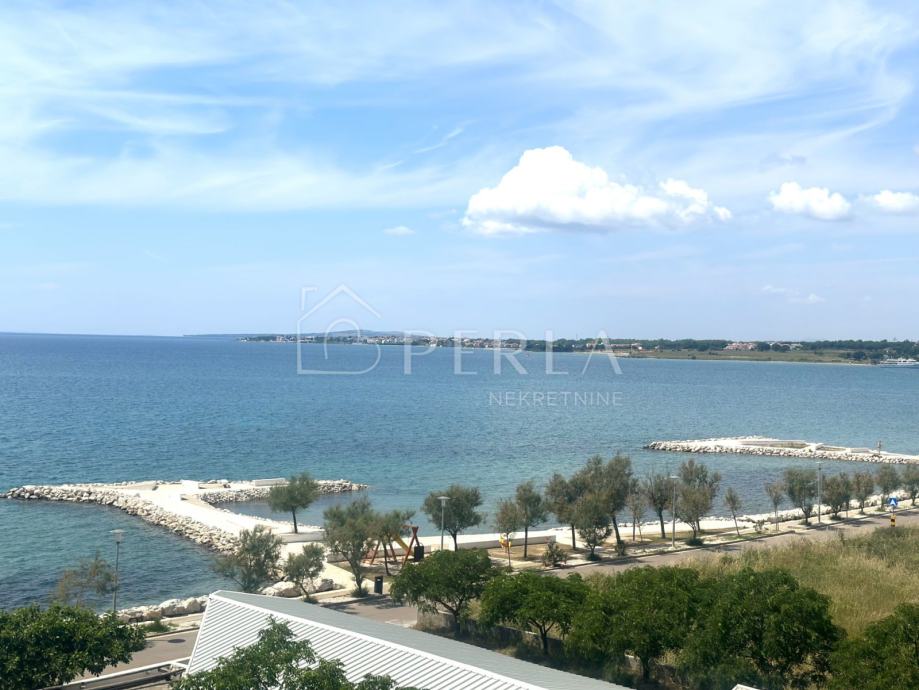 ZADAR okolica - ZATON, luksuzni penthouse s bazenom i pogledom na more