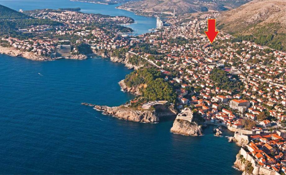 DUBROVNIK CENTAR GRAĐEVNO ZEMLJIŠTE S DOZVOLOM