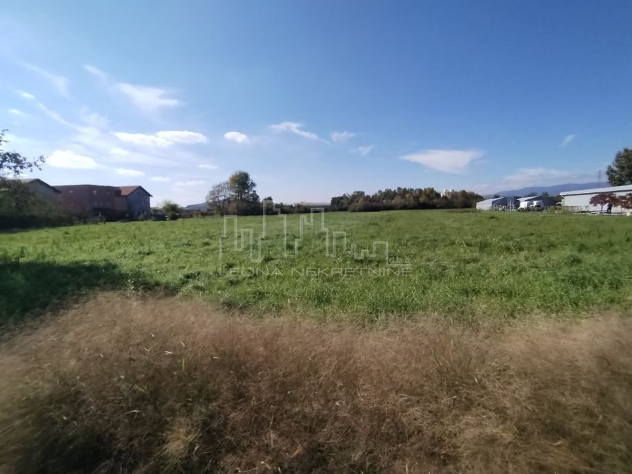 ZEMLJIŠTE ZA GRADNJU 2 OBJEKTA, SVAKI 400m2 GBP, SESVETE, SELNICA