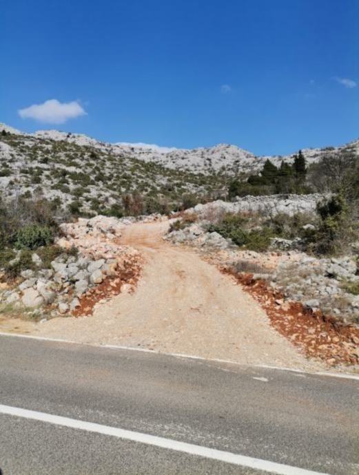 Starigrad Paklenica, maslinik s nevjerojatnim pogledom, 504m2