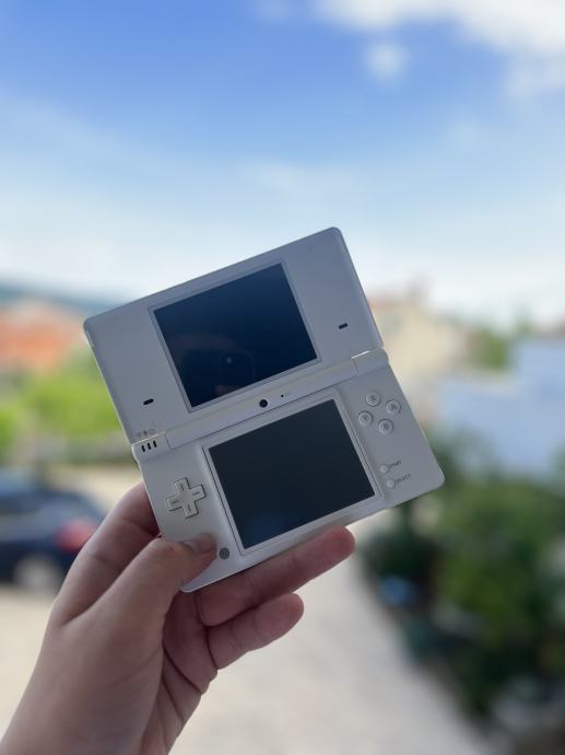 Nintendo DSi