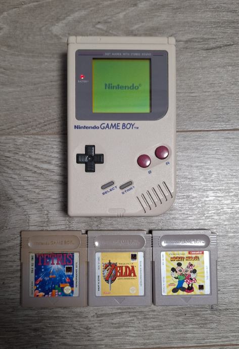 Nintendo Gameboy + Zelda + Tetris + Mickey Mouse