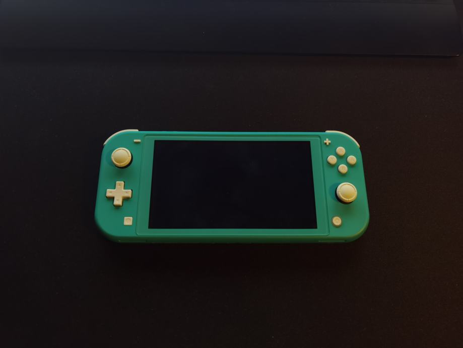 Nintendo switch outlet lite green