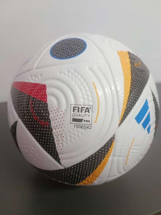 Nogometna lopta Adidas EURO 2024 Quality Pro