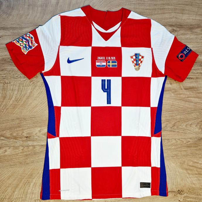 CRO ORIG. DRESOVI _ Match dres_ PERIŠIĆ & Player dres MODRIĆ + poklon