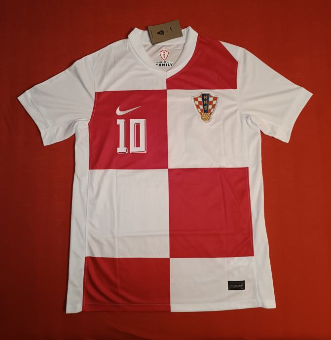 Dres - HRVATSKA - MODRIĆ - NOVO