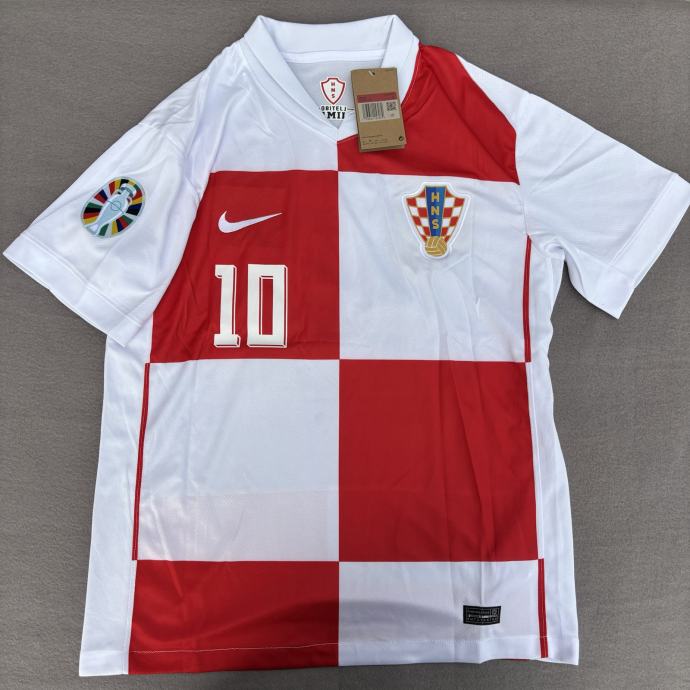 Dres Modrić / Hrvatska