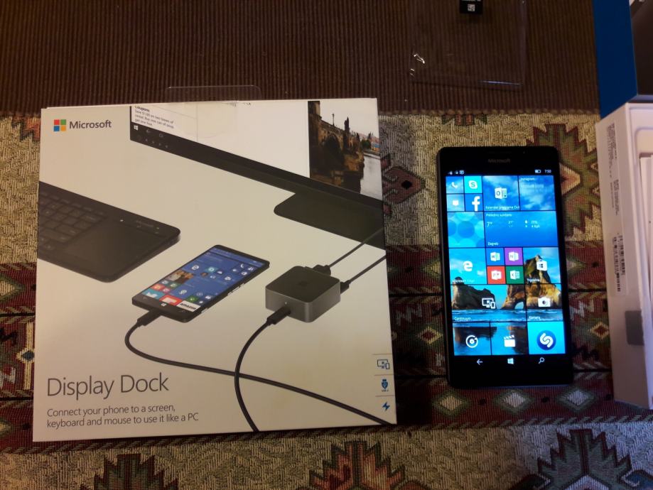 microsoft display dock lumia 950