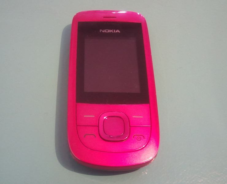 Nokia 2220s не заряжается