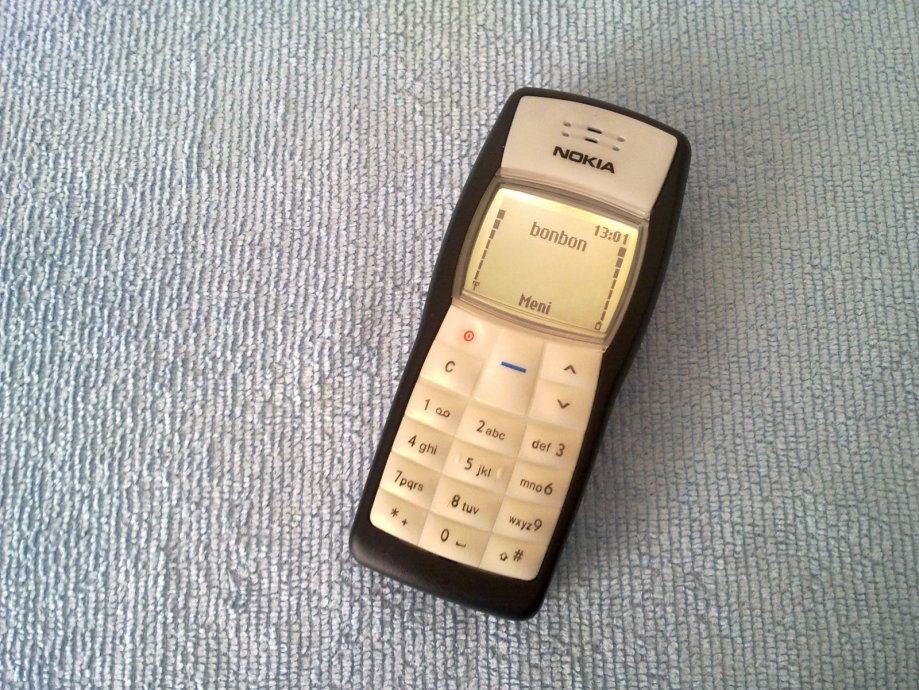 Nokia 1101 не заряжается