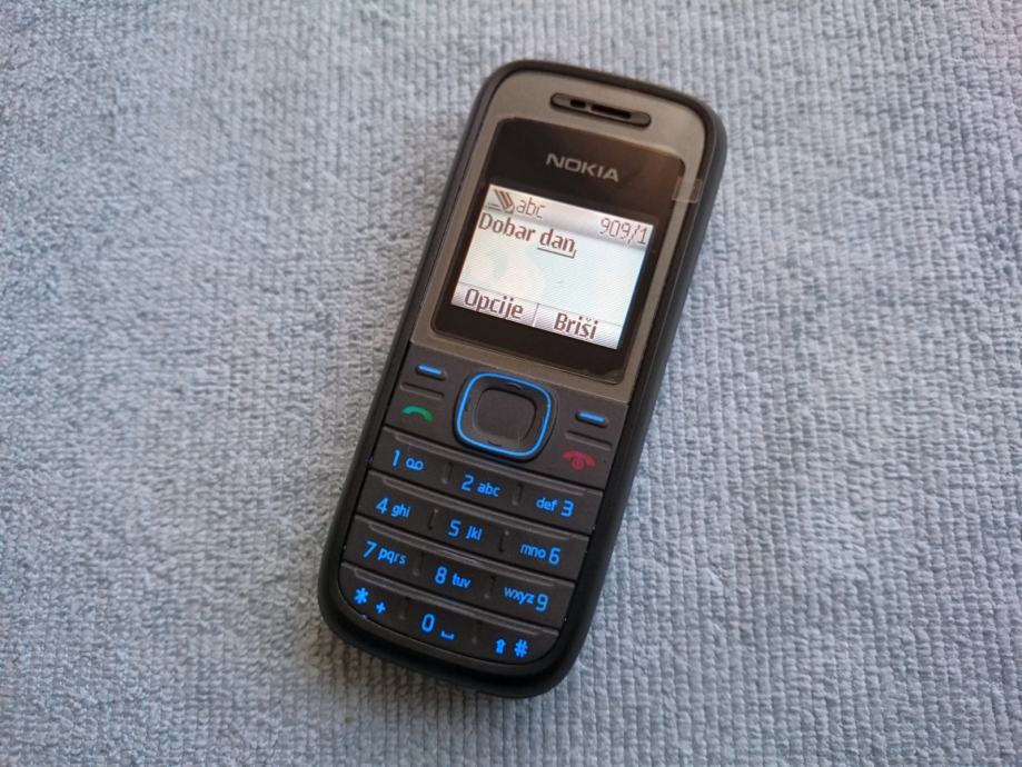 NOKIA 1209 (IZVRSNA) HR jezik, Sve mreže, Punjač, NA FOTOGRAFIJI