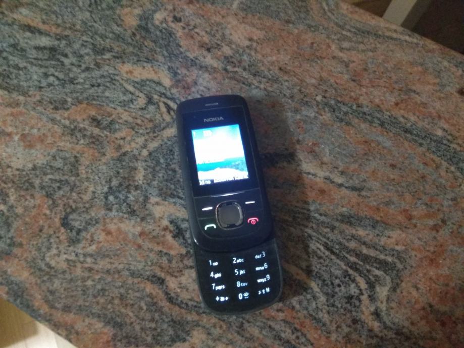 Nokia 2220 s