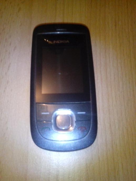 Nokia 2220s не заряжается