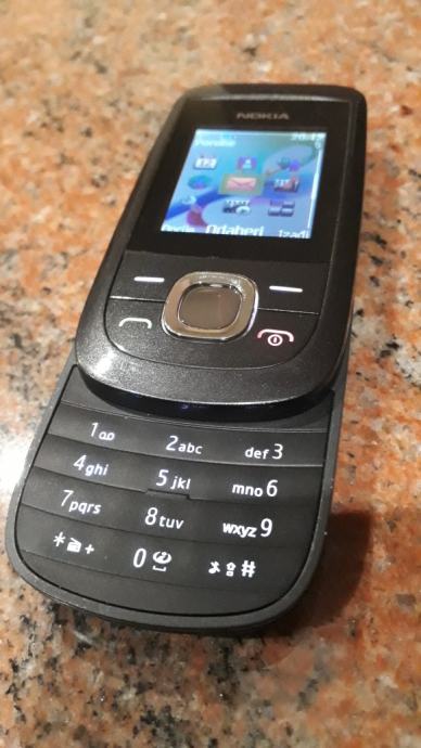 Nokia 2220s не заряжается