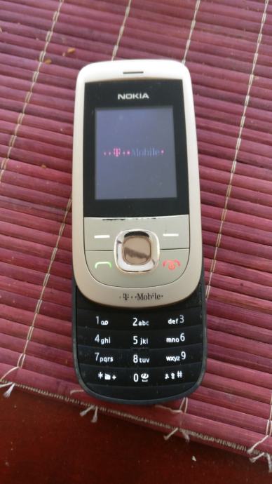 Nokia 2220s не заряжается