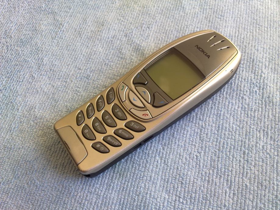 Nokia 6310i не включается