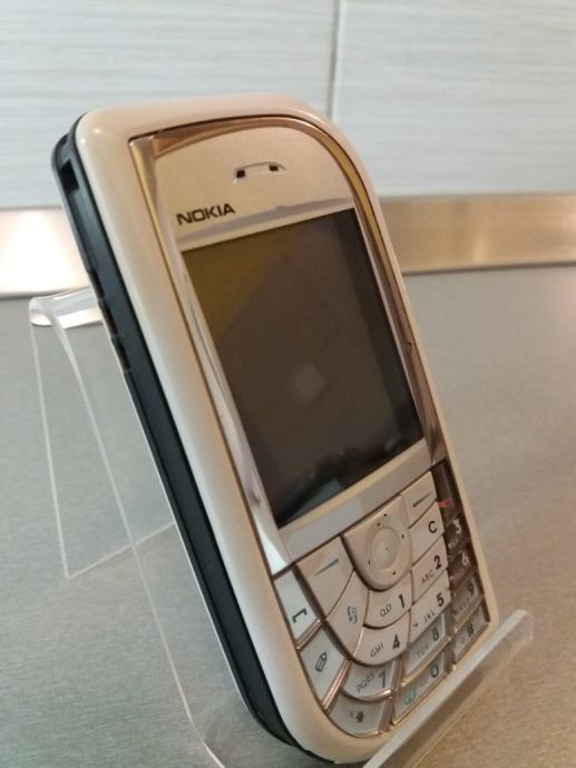 Nokia 7610,fontele