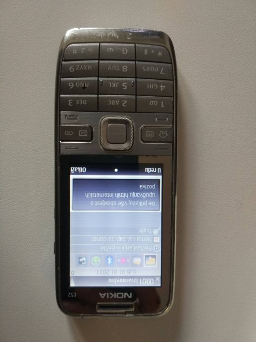 Nokia e52 не слышно