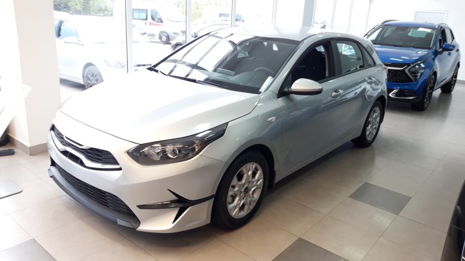 Kia Ceed 1.0 T-GDI LX CHAMPION ZIMSKE GUME GRATIS