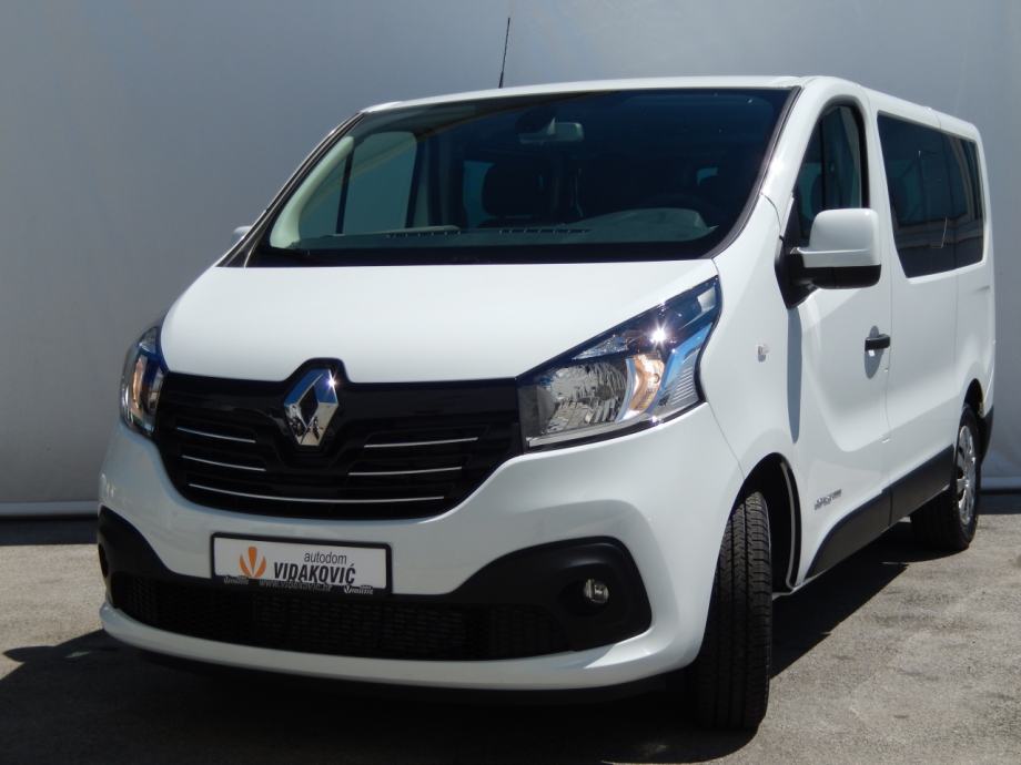 Renault trafic passenger