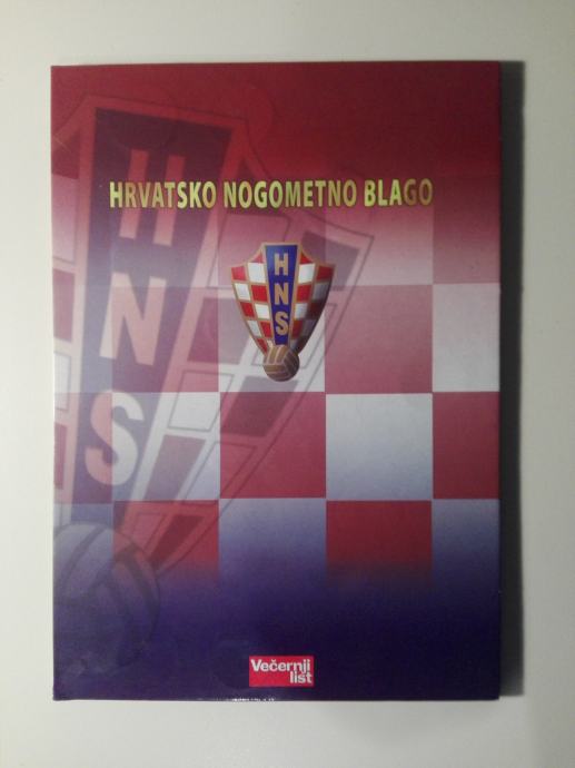 Hrvatsko nogometno blago: album + kolekcija 17 (+1) zlatnika