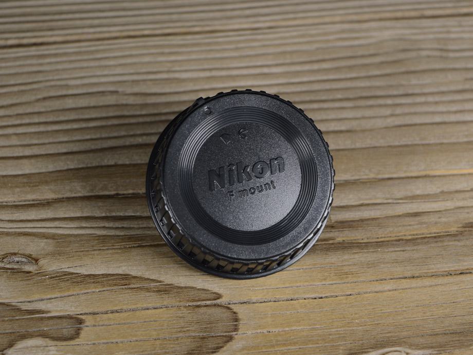 Nikon LF-4 stražnji poklopac objektiva