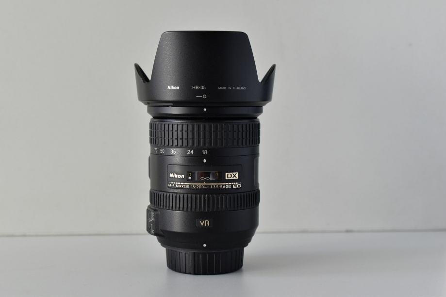 Nikon AF-S DX 18-200mm F3.5-5.6G ED VRⅡ 公式通販で開催のセール