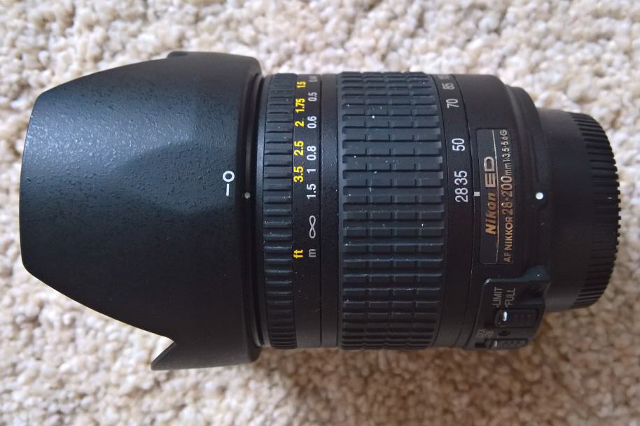 Nikon 28-200mm f/3.5-5.6G ED IF Autofocus Nikkor Zoom Lens