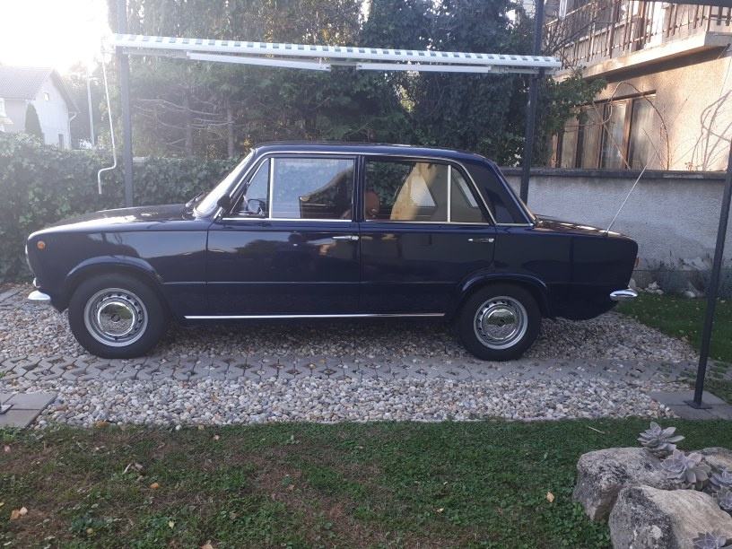 Fiat 124 sedan