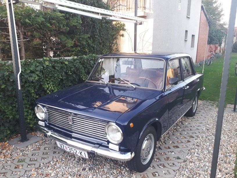 Fiat 124 sedan