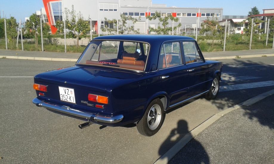 Fiat 124 sedan