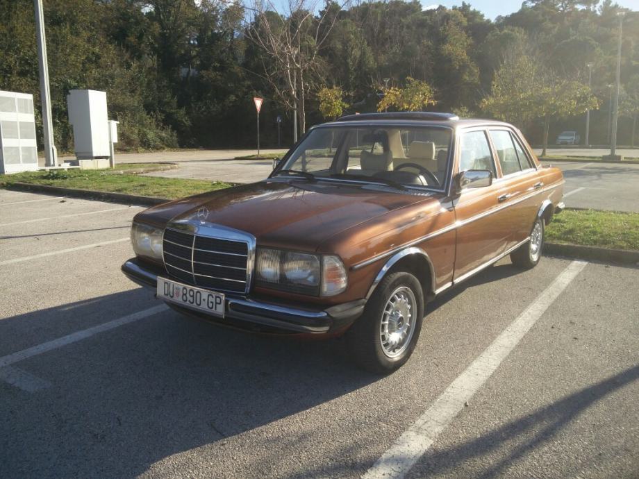 W123 mercedes фото салона